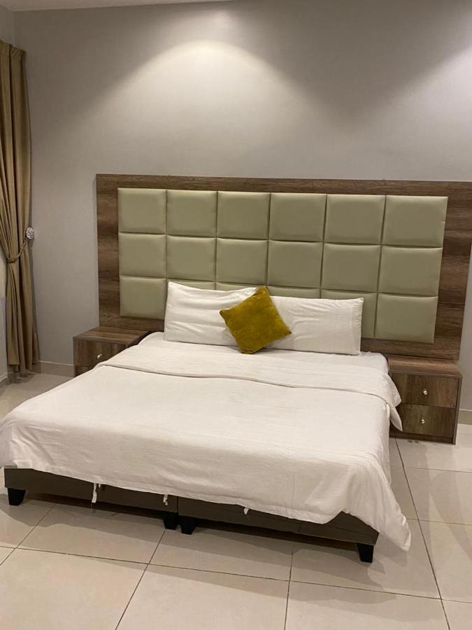 Diamond Suites For Furnished Apartments Medina Exterior foto
